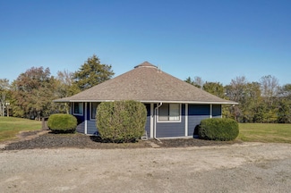 237 Daisy Ln, Lampe, MO 65681