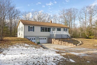 218 Duke Ln, Lyman, ME 04002