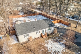 120 Oldfield Rd, Chicopee, MA 01013