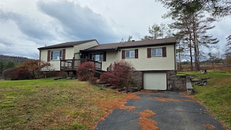 1303 Oakdale Rd, Johnson City, NY 13790