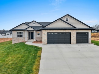 2652 Chambers Crossing, Suamico, WI 54313