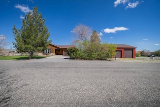 2322 Gentle St, Cody, WY 82414