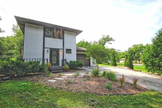 5433 Hampton Ct, Madison, WI 53705