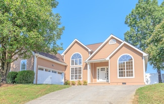 2001 Hamilton Brow Path, Chattanooga, TN 37421