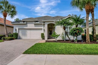 3622 Grand Cypress Dr, Naples, FL 34119