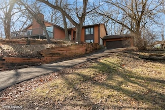 7641 Juniper Ave, Gary, IN 46403
