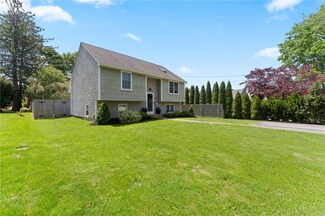 22 Warner Ave, Wakefield, RI 02879