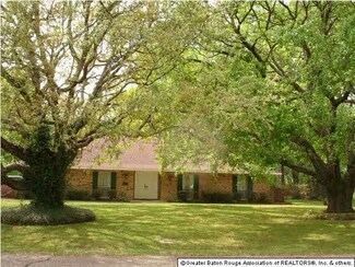 11423 Lazy Lake Dr, Baton Rouge, LA 70818