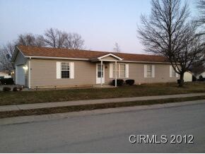 302 E Plum St, van Buren, IN 46991