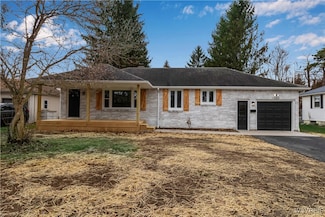 1554 Meadow Dr, Alden, NY 14004