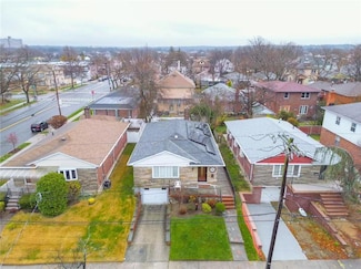 70-07 171st St, Flushing, NY 11365