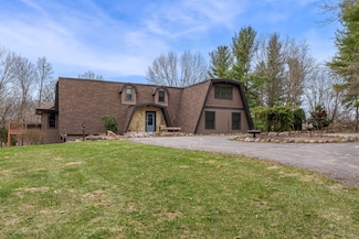 8325 E Crockett Rd, Roscoe, IL 61073