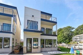 1 N Bailey Ave Unit 1, South Haven, MI 49090