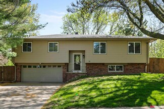 2411 Jameson S, Lincoln, NE 68512