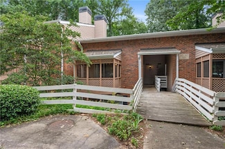 325 Quail Run, Roswell, GA 30076