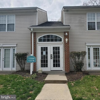 15560 Horseshoe Ln, Woodbridge, VA 22191