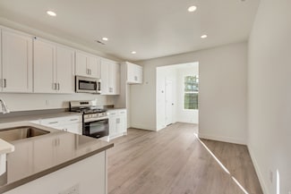 10999 S Freestone Rd Unit 111, South Jordan, UT 84009