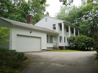 195 Spring Valley Dr, East Greenwich, RI 02818
