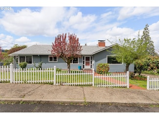 944 SE Kane St, Roseburg, OR 97470