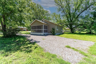 609 E Tejon Ave, Bristow, OK 74010