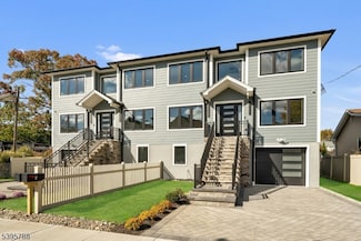 25 Pulaski Ave, Wallington, NJ 07057