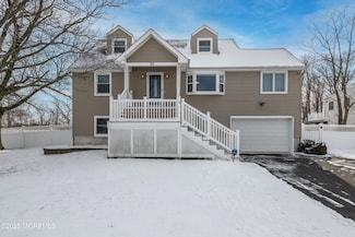 11 Pinehurst Ave, Port Monmouth, NJ 07758