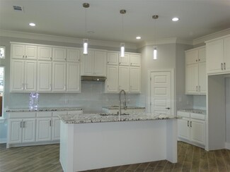 1823 Nomas St, Dallas, TX 75212