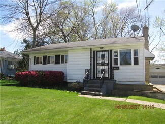 868 Russell Ave, Akron, OH 44307