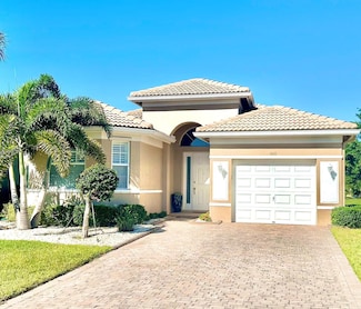 660 NW Stanford Ln, Port Saint Lucie, FL 34983