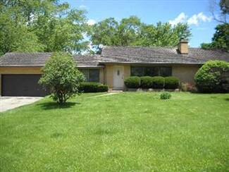 21W520 Eagle Terrace, Medinah, IL 60157