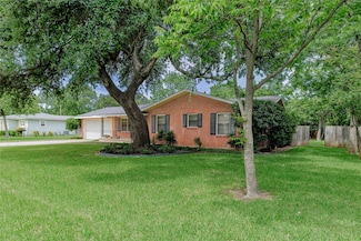 421 Bellaire Dr, Woodway, TX 76712
