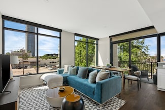 2511 Willowick Rd Unit 318, Houston, TX 77027