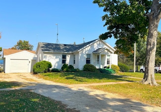 530 4th Ave E, Cresco, IA 52136