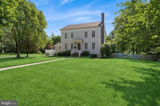 59 S Main St, Cranbury, NJ 08512