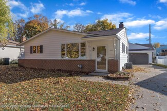 4913 Allison Dr, Lansing, MI 48910