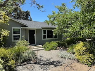 6911 Yount St, Yountville, CA 94599