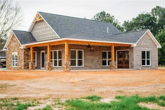 73 Clover Ln, Broken Bow, OK 74728