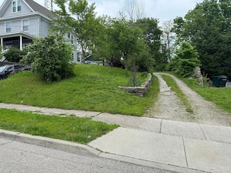 810 Summit Ave, Cincinnati, OH 45204