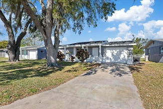 10841 Scenic Dr, Port Richey, FL 34668