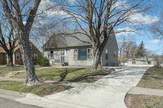 1749 5th St E, Saint Paul, MN 55106