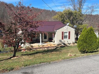 2716 Horton Rd, Bluefield, WV 24701