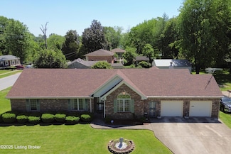 7601 Greenfield Ave, Louisville, KY 40214