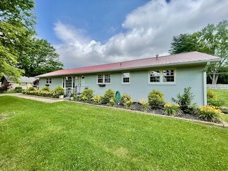 502 9th St, Lawrenceburg, TN 38464
