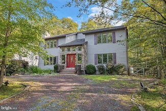 463 Maxatawny Dr, Pocono Lake, PA 18347