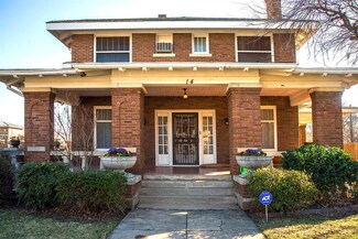 14 Chase Ct, Fort Worth, TX 76110