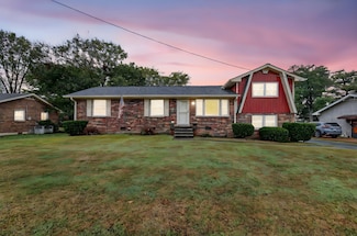 111 Grapevine Rd, Hendersonville, TN 37075