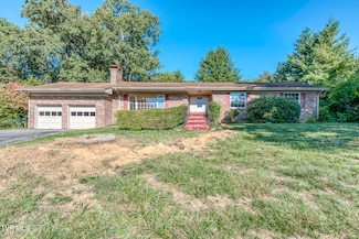 320 Pinecrest Ln, Bristol, VA 24201