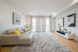 160 Brunswick St Unit 303, Jersey City, NJ 07302
