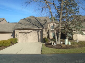 40 Waterpoint Ln, Hamilton, OH 45013