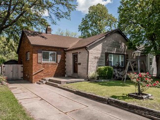 1362 Ravenswood Dr, Evansville, IN 47714